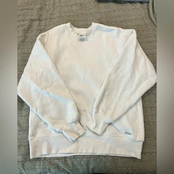 NWOT TNA Classic White Fleece Crewneck Sweater - Picture 1 of 3